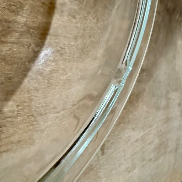 Anchor Hocking  1.5 Qt Covered Glass Casserole “Pink Roses in Basket” 1989 - Picture 14 of 15